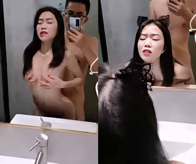 Menidurinya dari belakang sangatlah menyenangkan